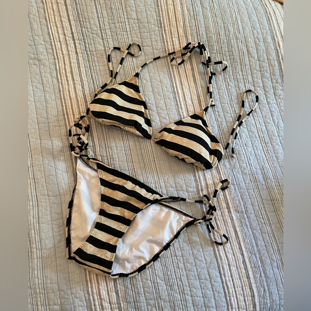 New! Beach Joy Black Stripe Adjustable Bikinis, Swimwear,top M,Bottom S